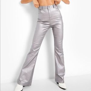 NWT! Boohoo Iridescent Denim Heart Seamed Flared Jeans in Lilac UK 16 US 12